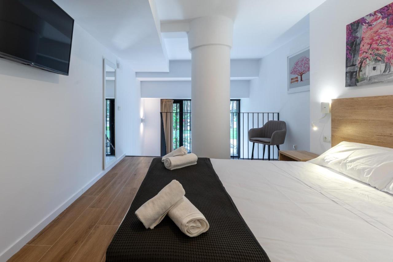 Travel Habitat Alameda Suites. Valencia Exterior foto